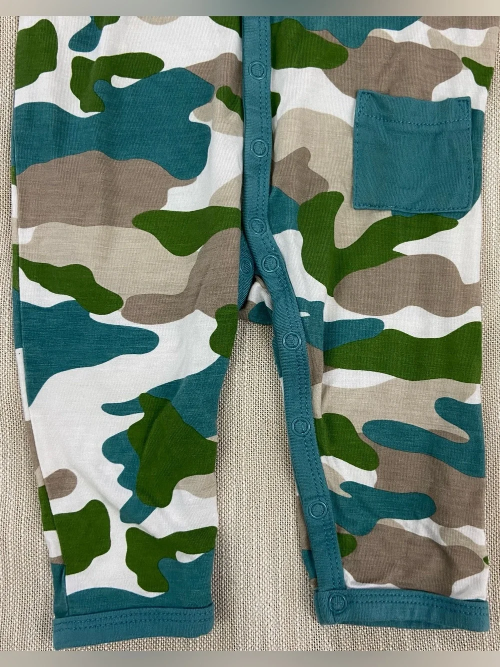 Kyte Baby Sleeveless Snap Button Camo Romper 3-6 Months
